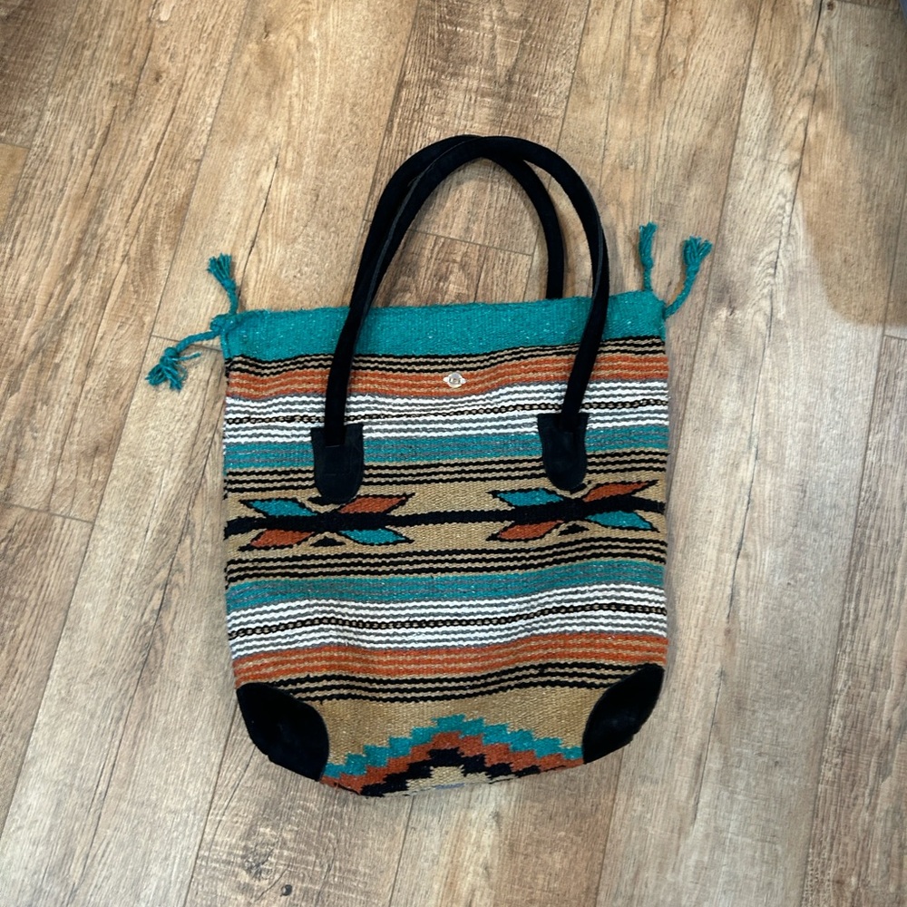 Multicolor Patterned Satchel Bag - Picture 15 of 15